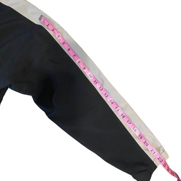 Black and Beige Cutter and Buck Golf Zip up Jacket - Picture 9 of 10